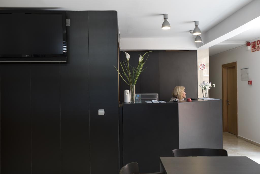 Aparthotel Bardon Castelldefels Ngoại thất bức ảnh